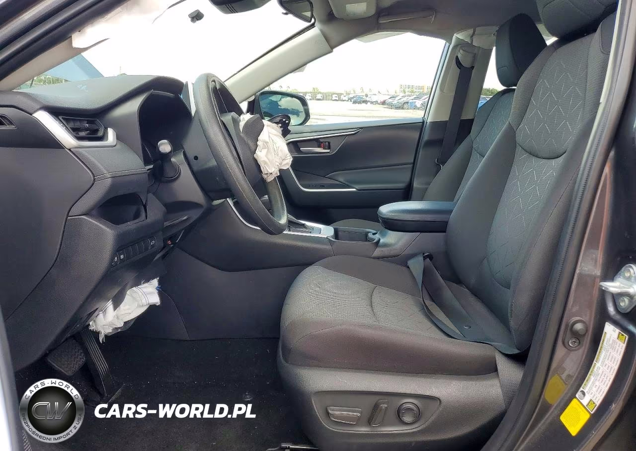 2024 Toyota Rav4 Xle VIN:2T3W1RFV0RC259709 - 7