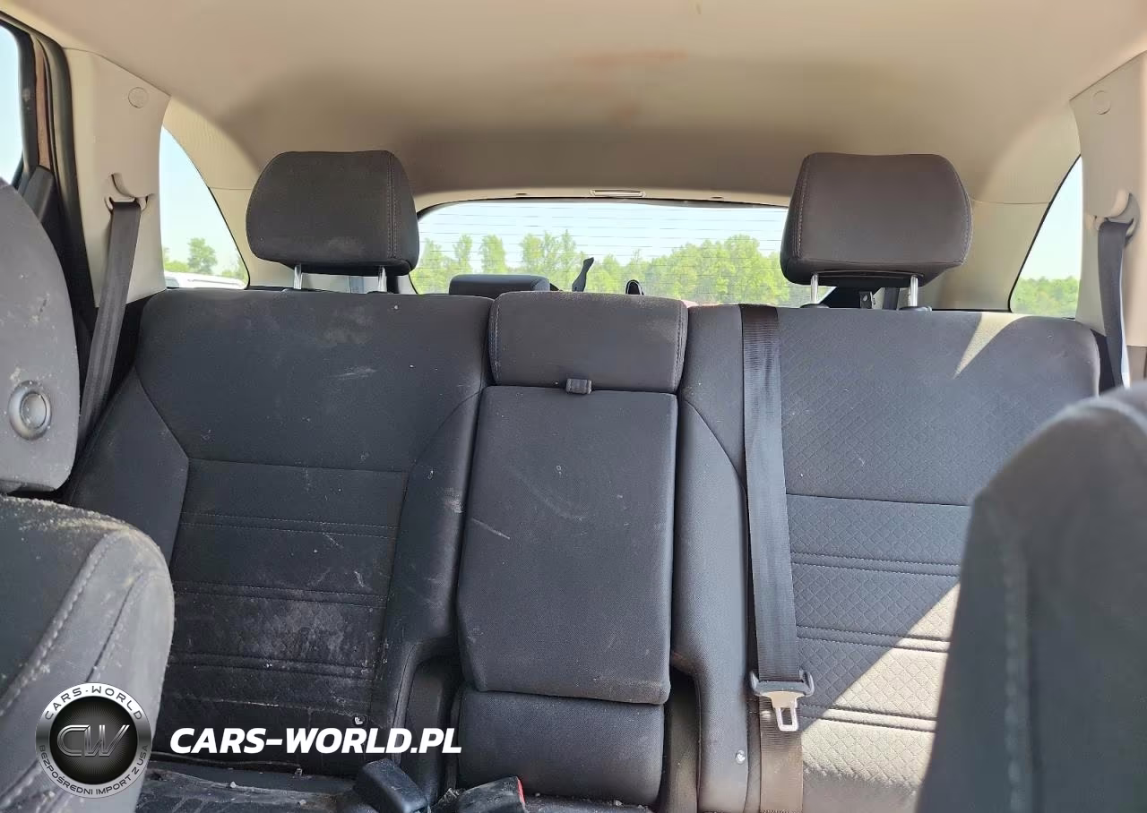 2019 Kia Sorento Lx VIN:5XYPGDA30KG437472 - 10