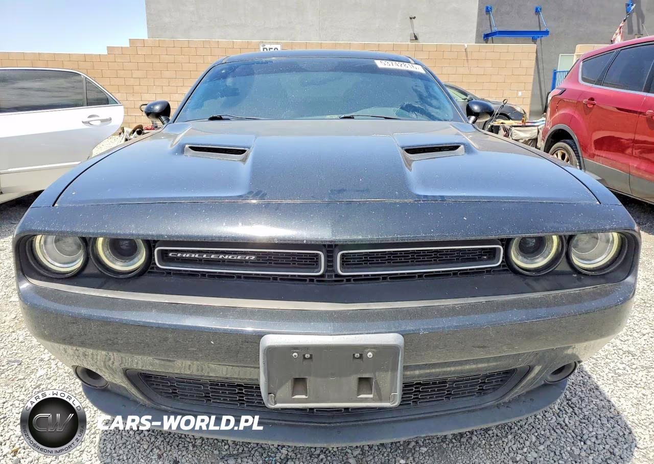 2019 Dodge Challenger Sxt VIN:2C3CDZAG9KH676984 - 5