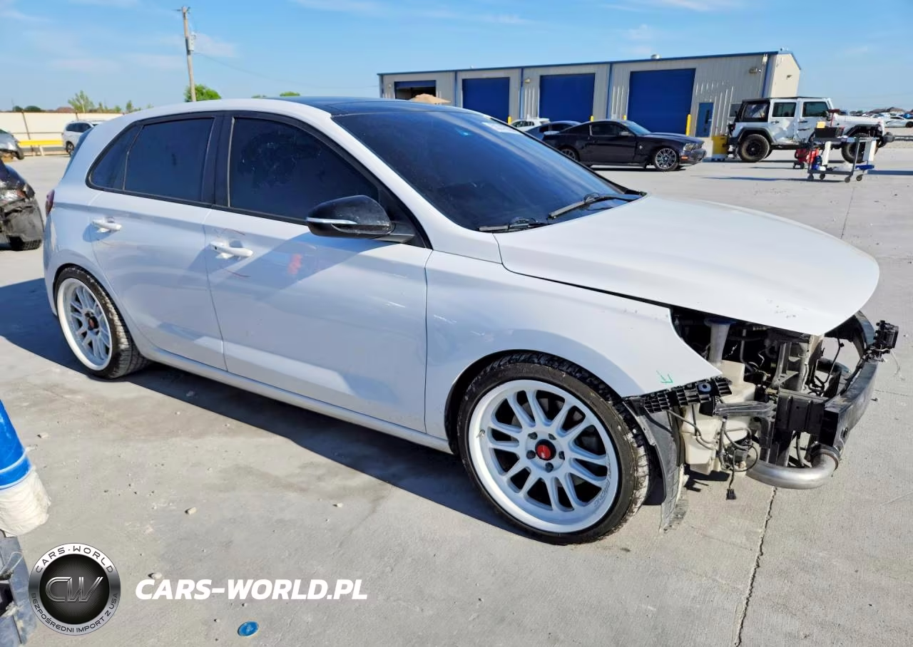 2020 Hyundai Elantra Gt N Line VIN:KMHH55LC2LU146349 - 4