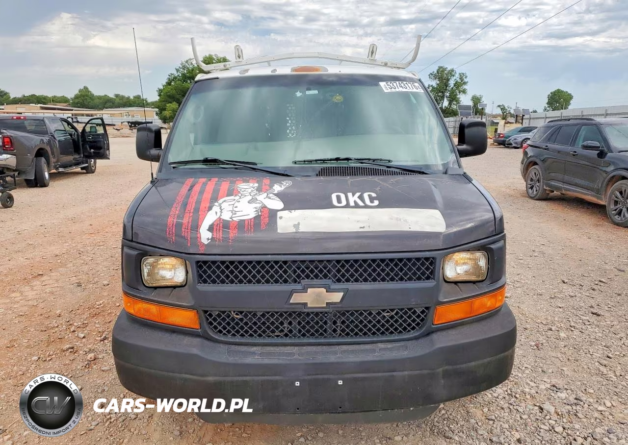 2011 Chevrolet Express G2500 VIN:1GCWGFCB9B1162034 - 5