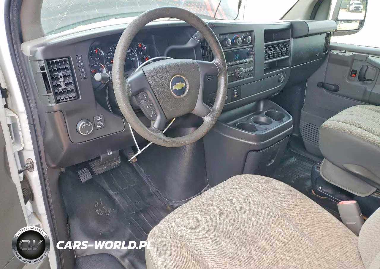 2011 Chevrolet Express G2500 VIN:1GCWGFCB9B1162034 - 8