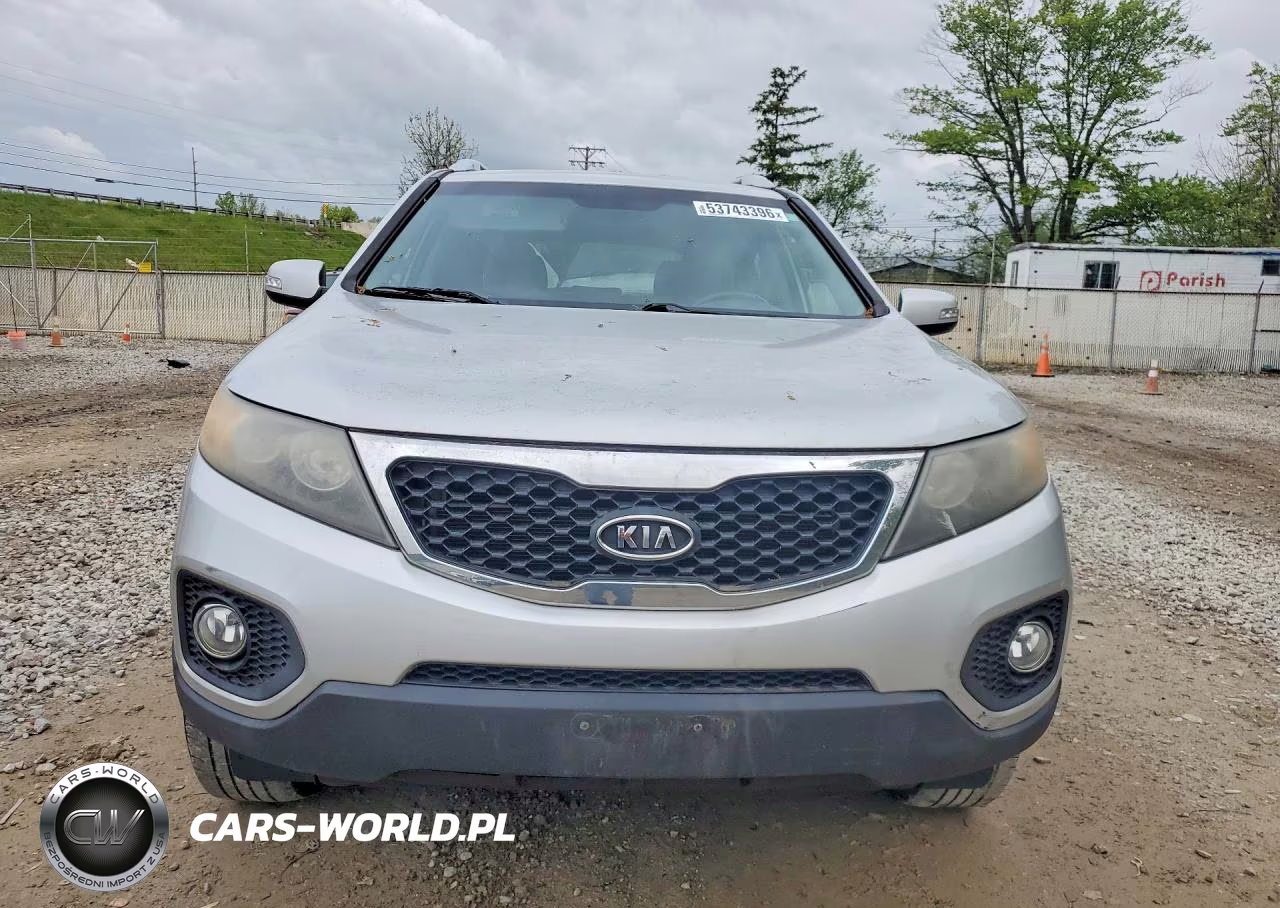 2011 Kia Sorento Lx VIN:5XYKT3A19BG151361 - 5
