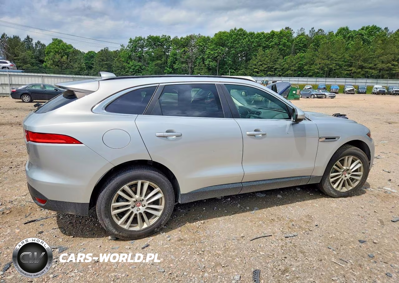 2017 Jaguar F-Pace Prestige VIN:SADCK2BN1HA099918 - 3