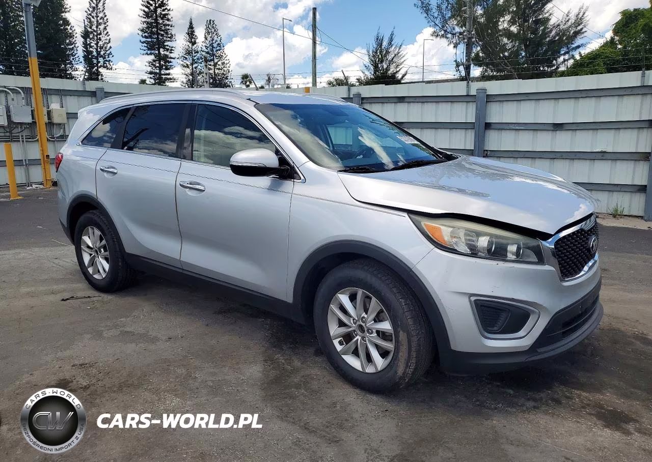 2017 Kia Sorento Lx VIN:5XYPG4A39HG272059 - 4