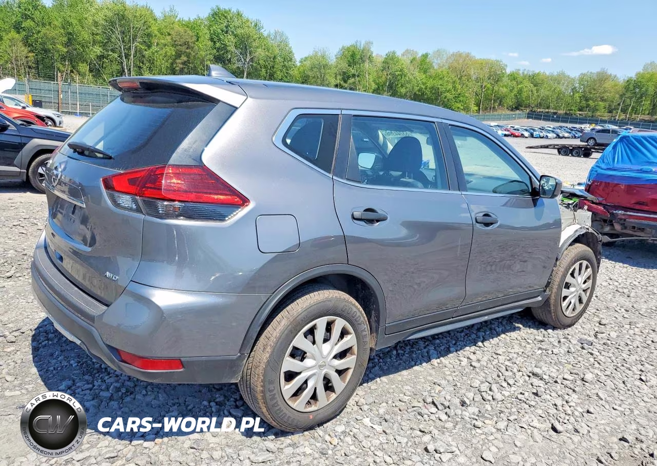 2017 Nissan Rogue S VIN:JN8AT2MV6HW278301 - 3