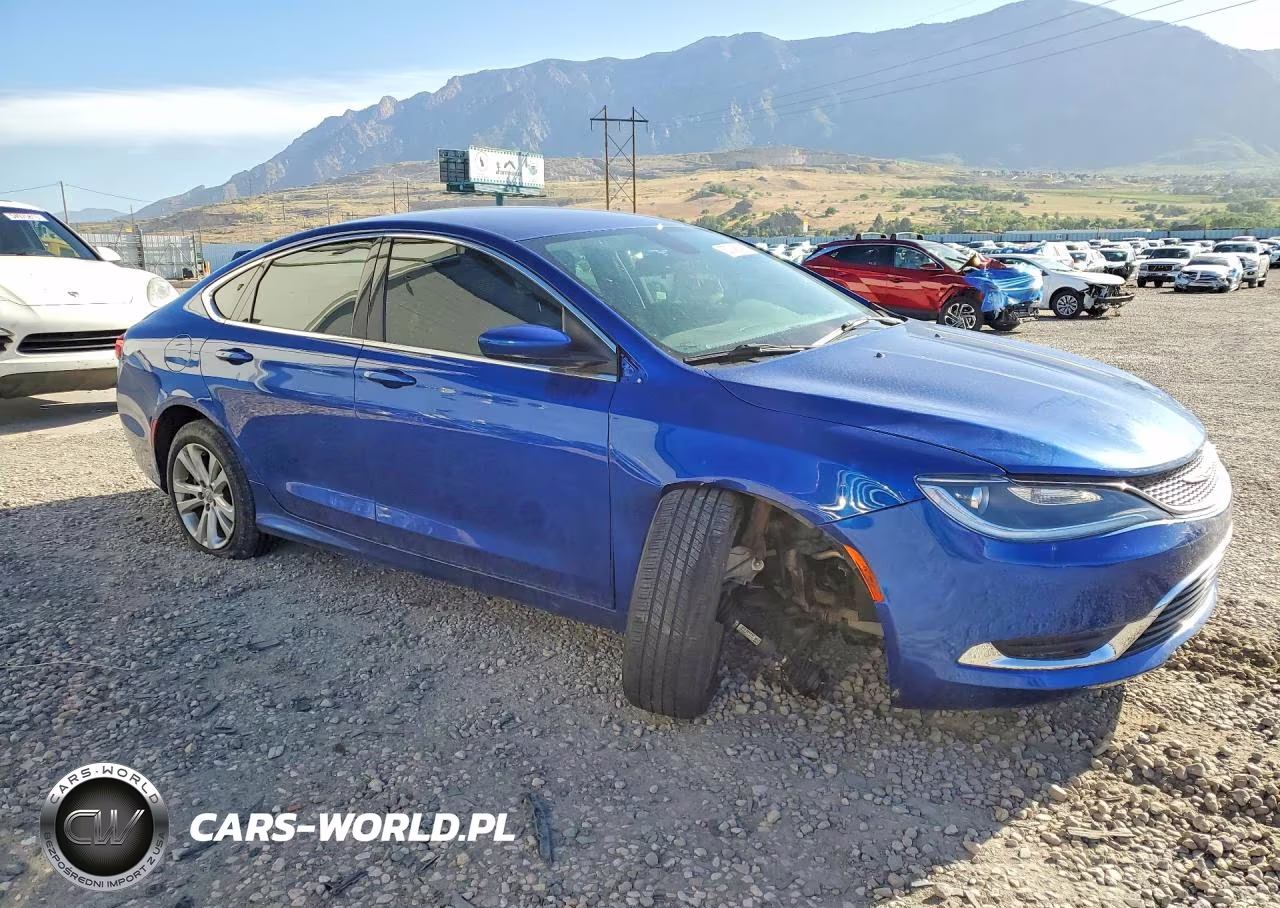 2015 Chrysler 200 Limited VIN:1C3CCCAB0FN663736 - 4