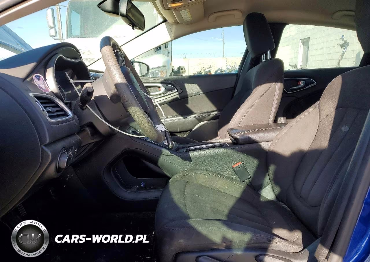 2015 Chrysler 200 Limited VIN:1C3CCCAB0FN663736 - 7