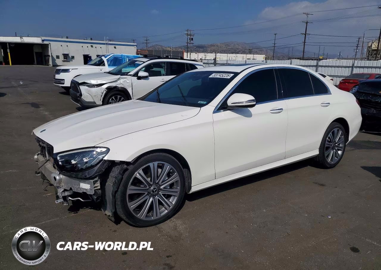 2022 Mercedes-Benz E 350 – zdjęcie 1 z 12