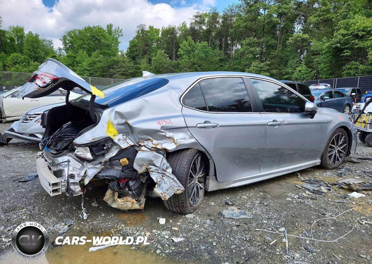 2021 Toyota Camry Se VIN:4T1G31AKXMU559948 - 3