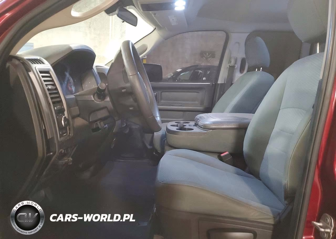 2019 Ram 1500 Classic Tradesman VIN:1C6RR7FG1KS514125 - 7