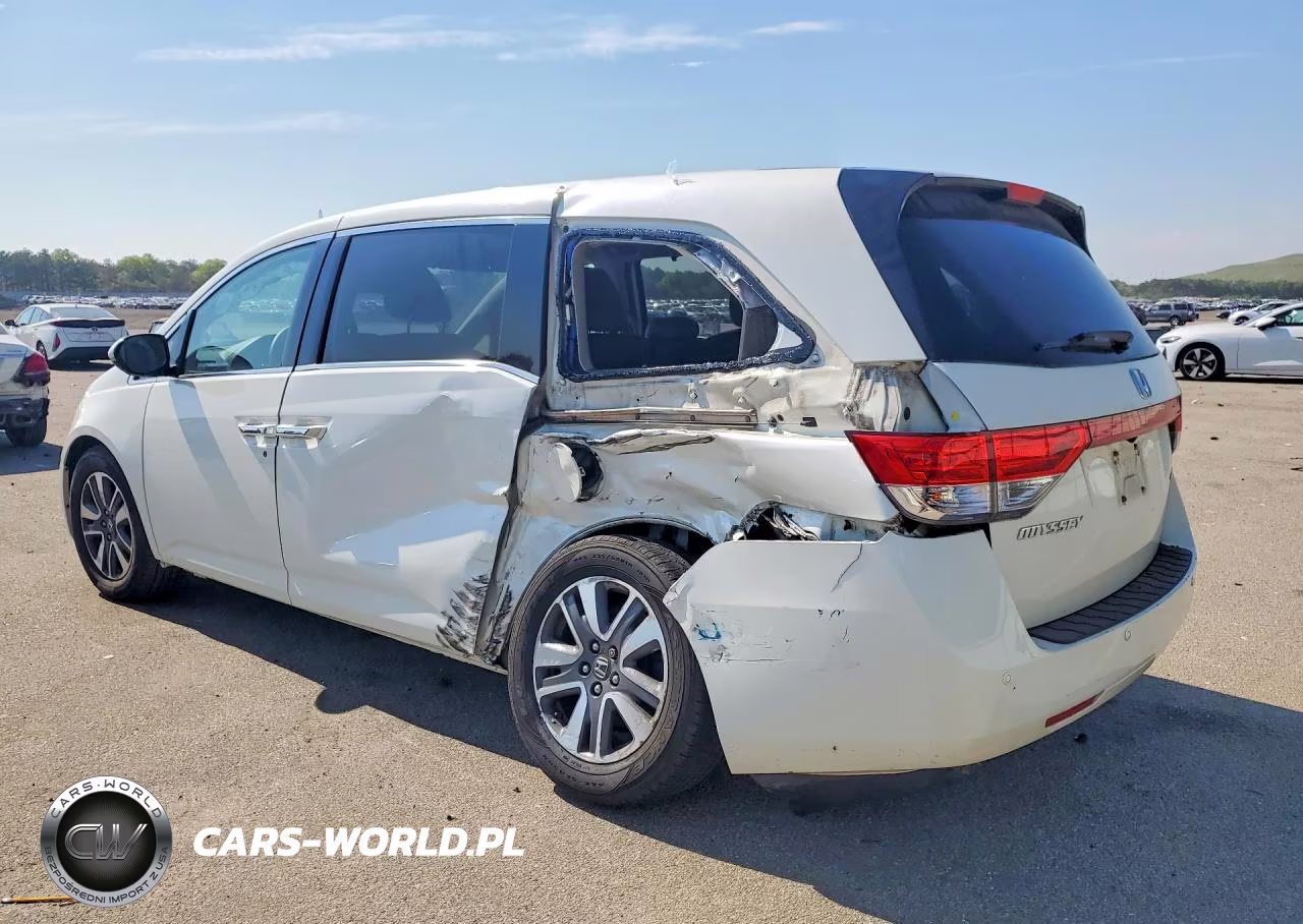 2016 Honda Odyssey Touring VIN:5FNRL5H98GB018224 - 2