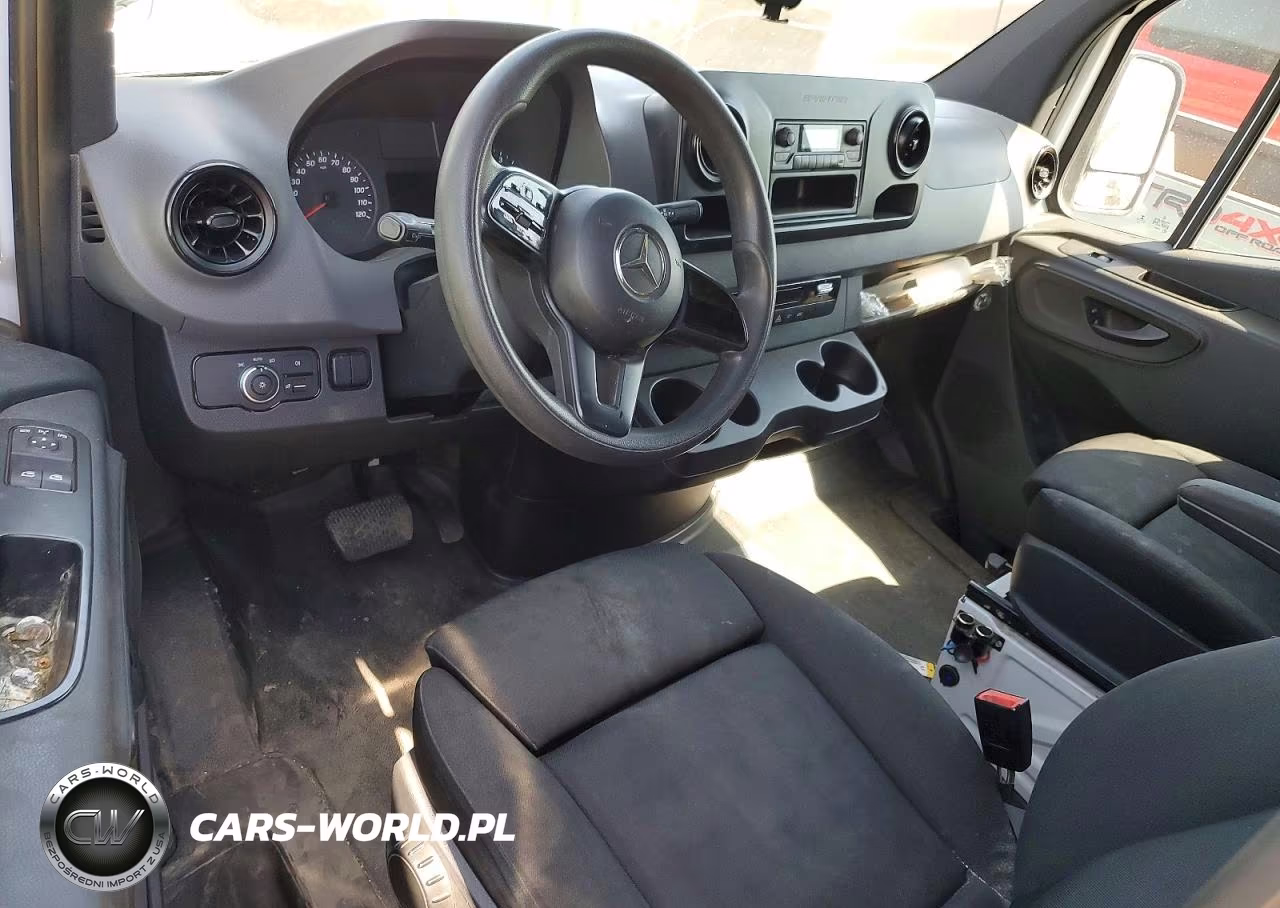 2019 Mercedes Benz Sprinter 2500 VIN:WD4PF1CD1KP156579 - 8