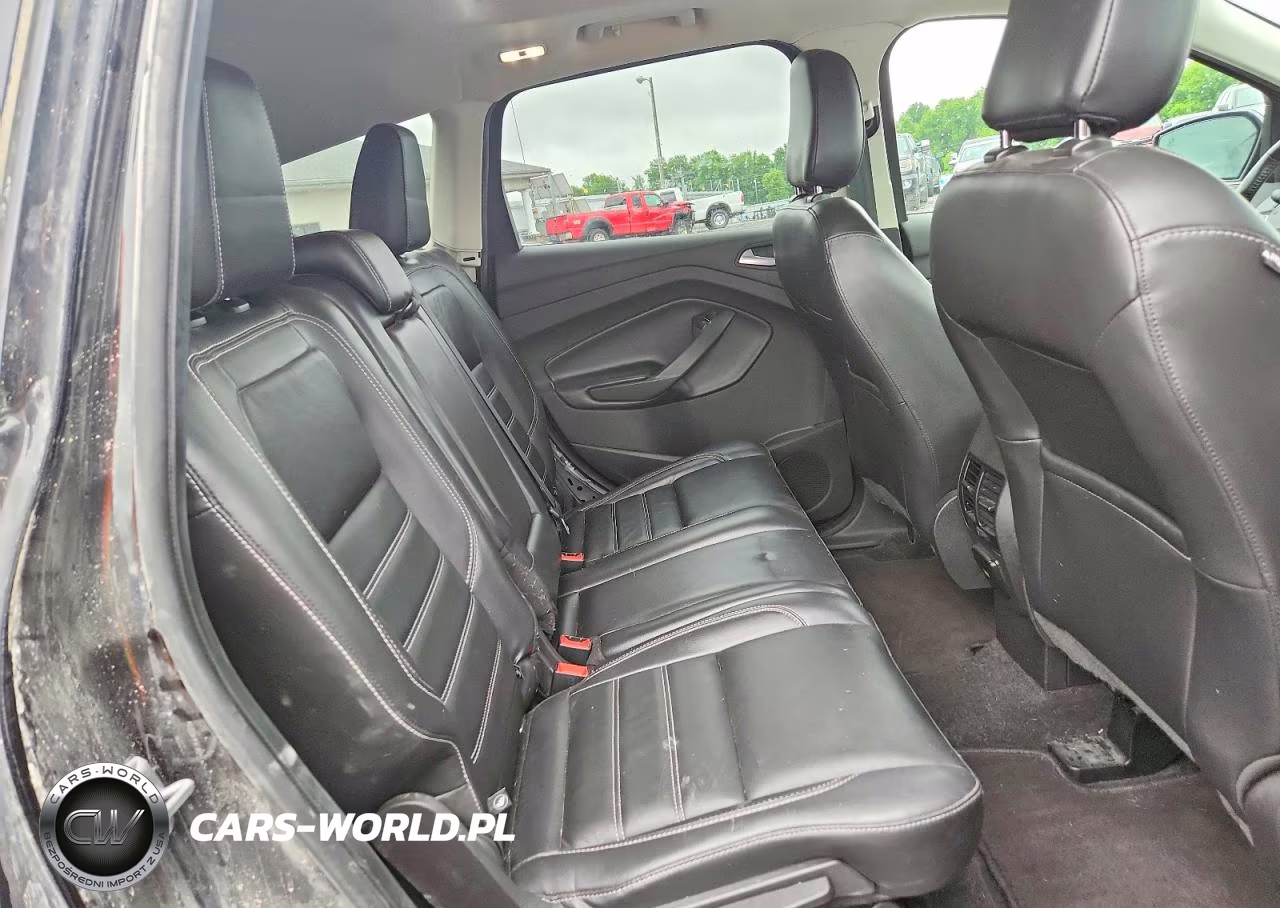 2019 Ford Escape Titanium VIN:1FMCU9J94KUC26312 - 10
