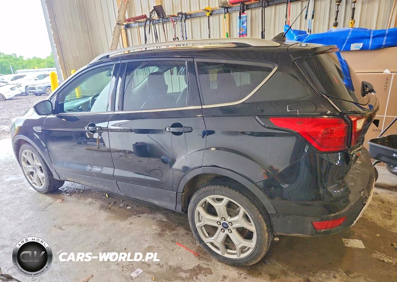 2019 Ford Escape Titanium VIN:1FMCU9J94KUC26312 - 2