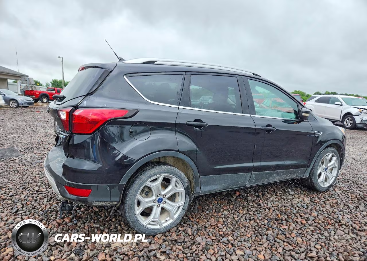 2019 Ford Escape Titanium VIN:1FMCU9J94KUC26312 - 3