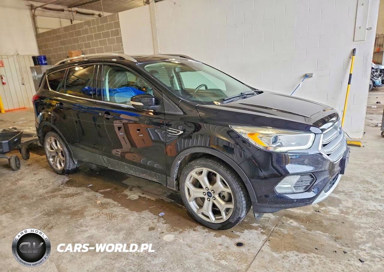 2019 Ford Escape Titanium VIN:1FMCU9J94KUC26312 - 4