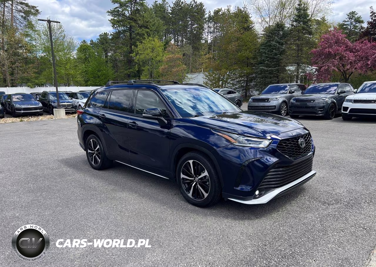 2022 Toyota Highlander Xse