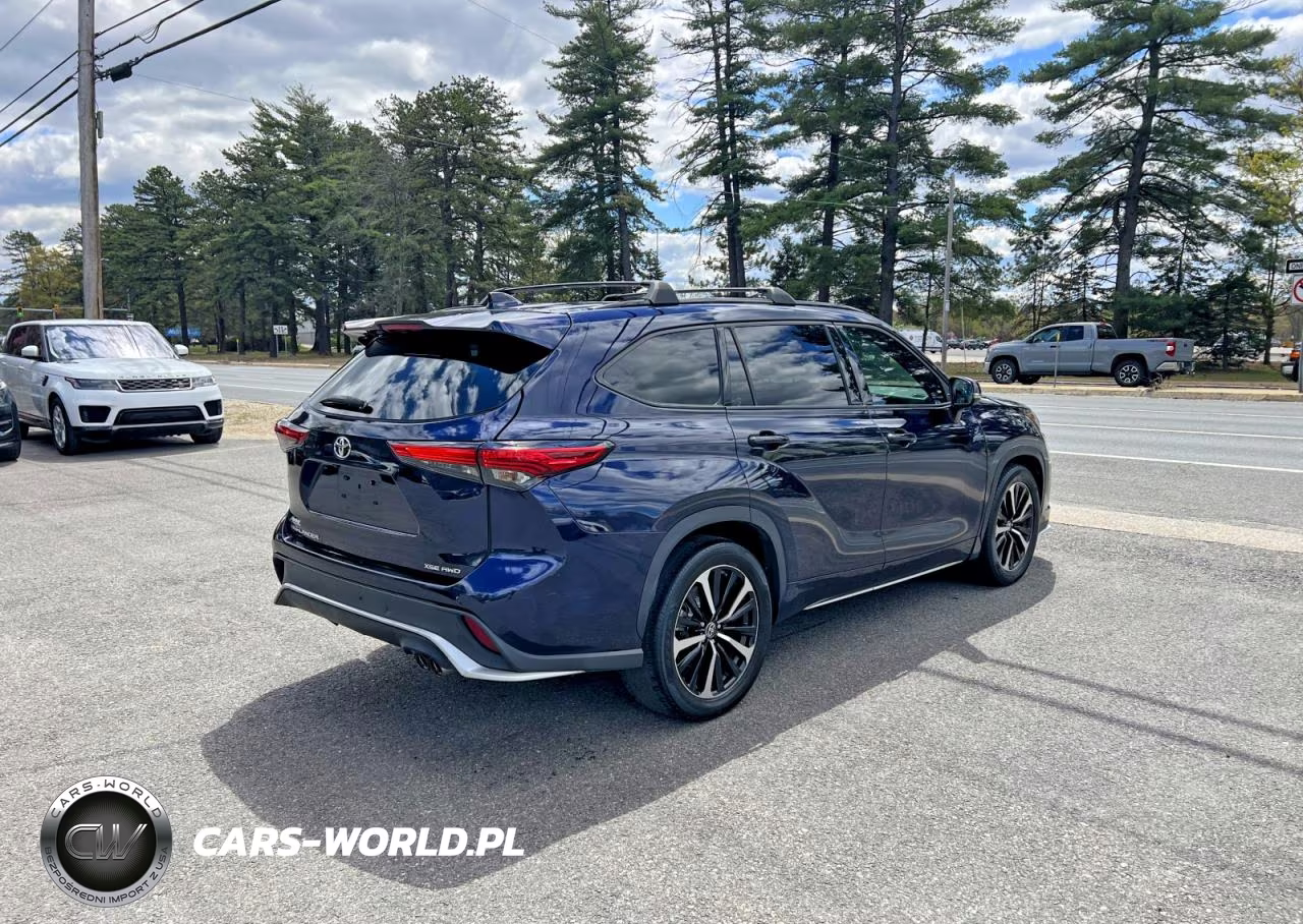 2022 Toyota Highlander Xse VIN:5TDJZRBH9NS163042 - 4