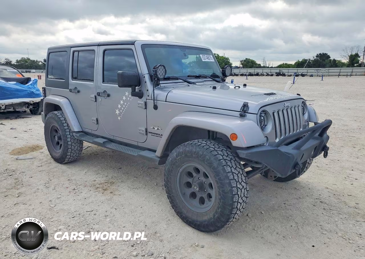 2016 Jeep Wrangler Unlimited VIN:1C4BJWEG4GL155500 - 4