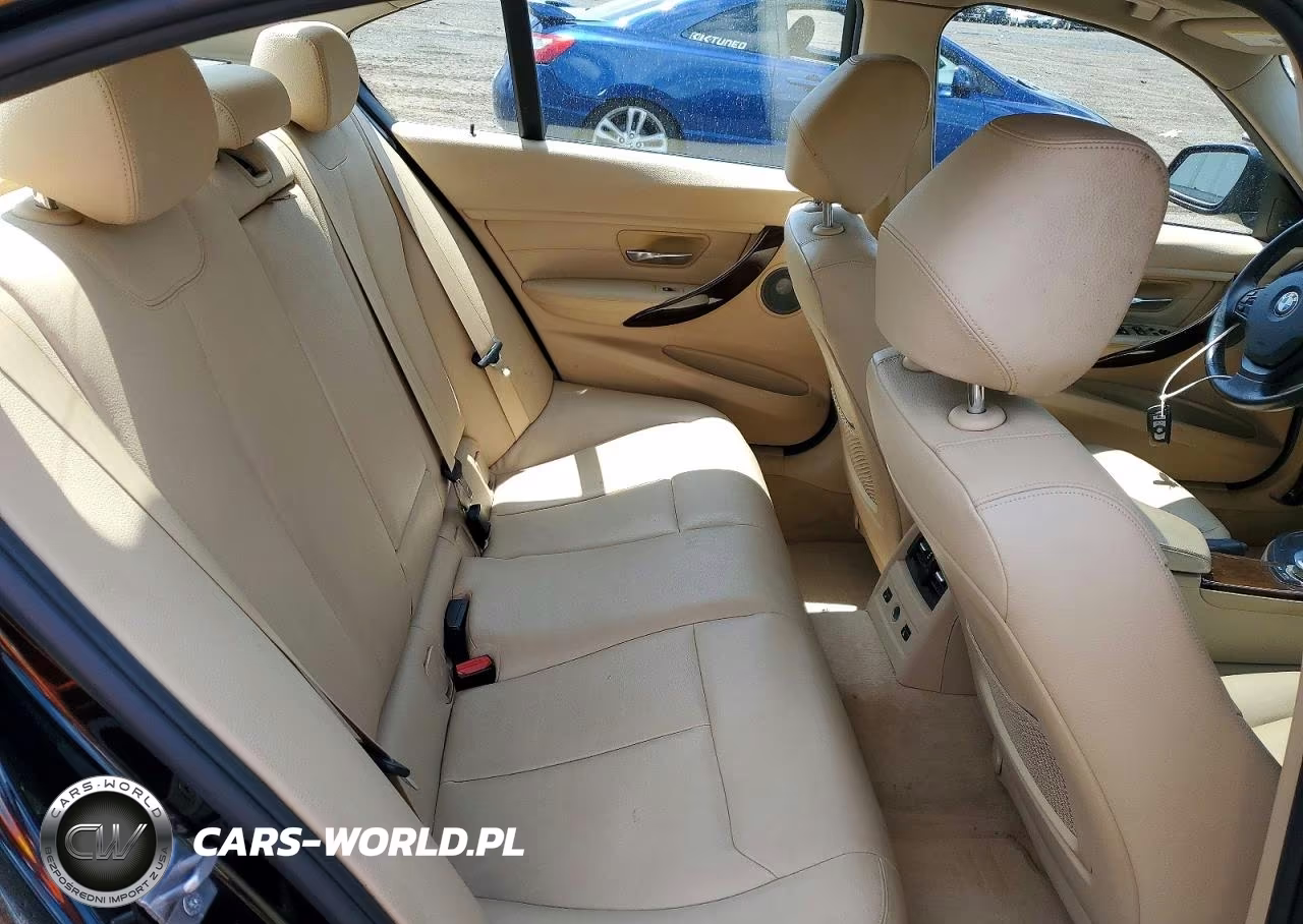 2013 BMW 335 Xi VIN:WBA3B9C55DF585287 - 10