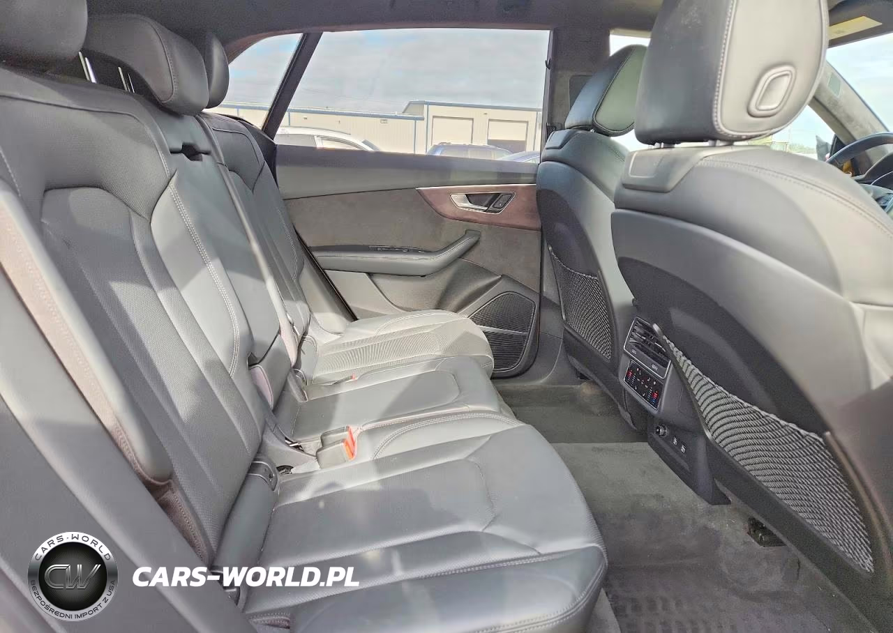 2019 Audi Q8 Prestige S-Line VIN:WA1FVAF11KD004582 - 11