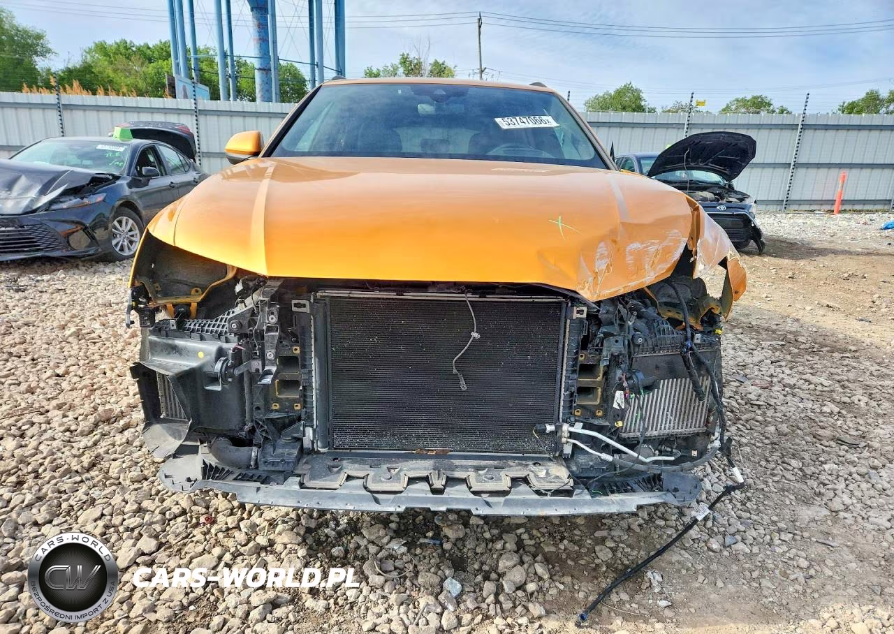 2019 Audi Q8 Prestige S-Line VIN:WA1FVAF11KD004582 - 5