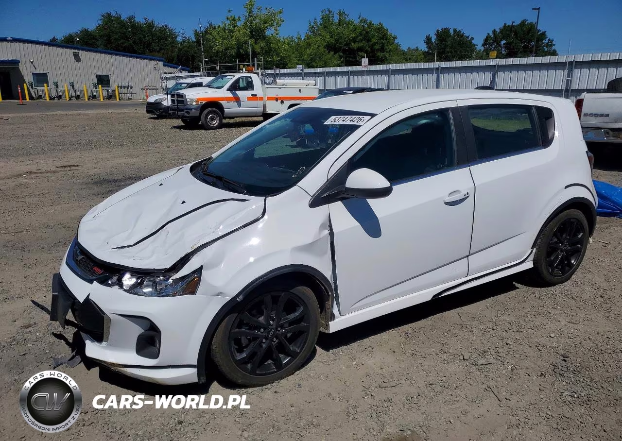 2018 Chevrolet Sonic Premier – zdjęcie 1 z 12