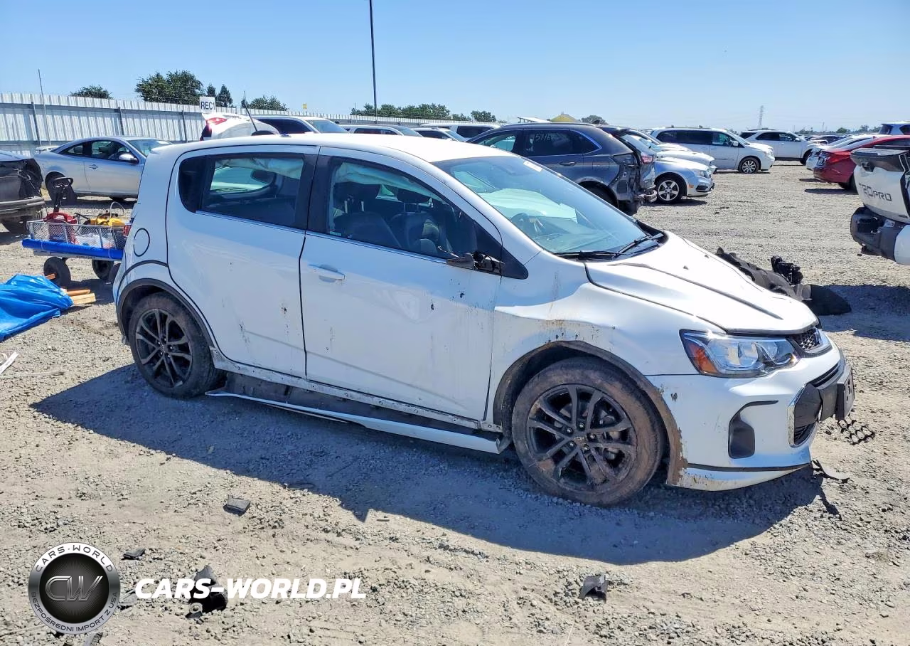 2018 Chevrolet Sonic Premier VIN:1G1JF6SB3J4123234 - 4