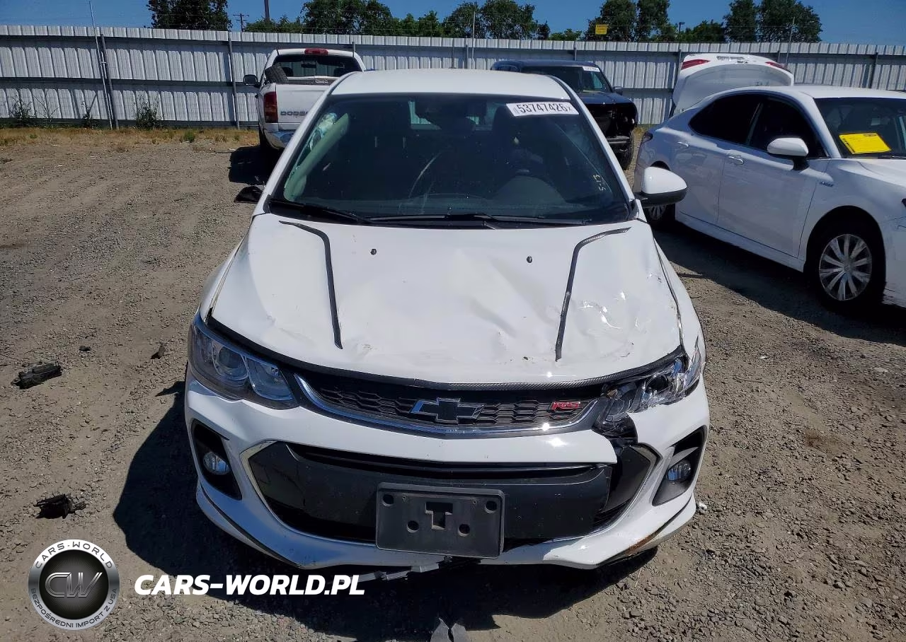 2018 Chevrolet Sonic Premier VIN:1G1JF6SB3J4123234 - 5
