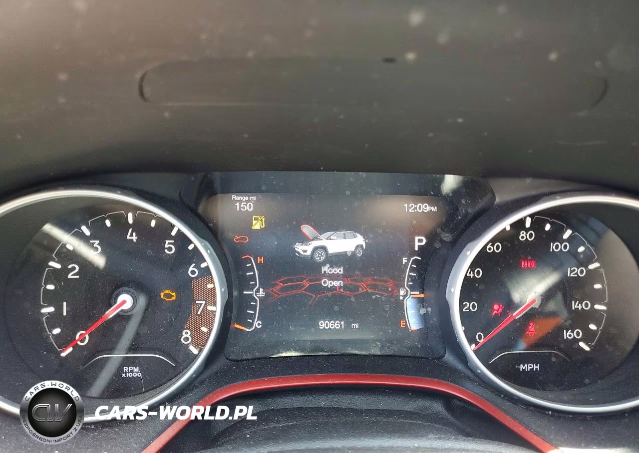 2019 Jeep Compass Trailhawk VIN:3C4NJDDB0KT759825 - 9