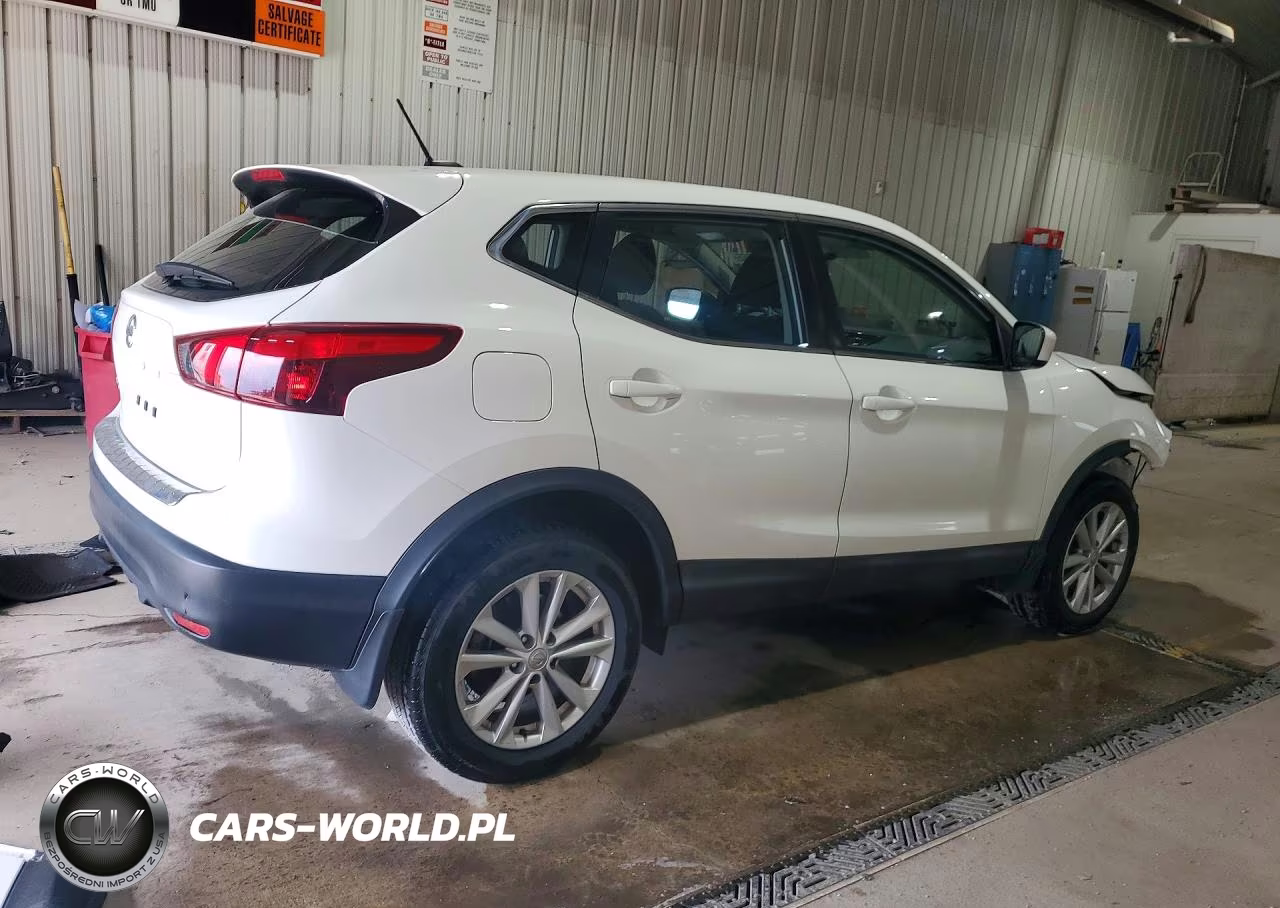 2018 Nissan Rogue Sport S VIN:JN1BJ1CP5JW108930 - 3