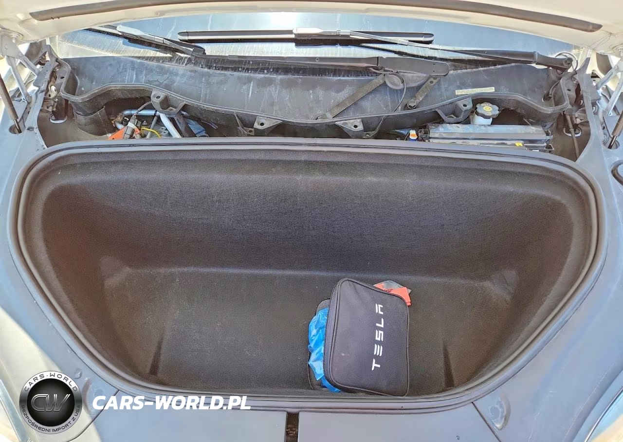 2018 Tesla Model X VIN:5YJXCDE28JF132515 - 11