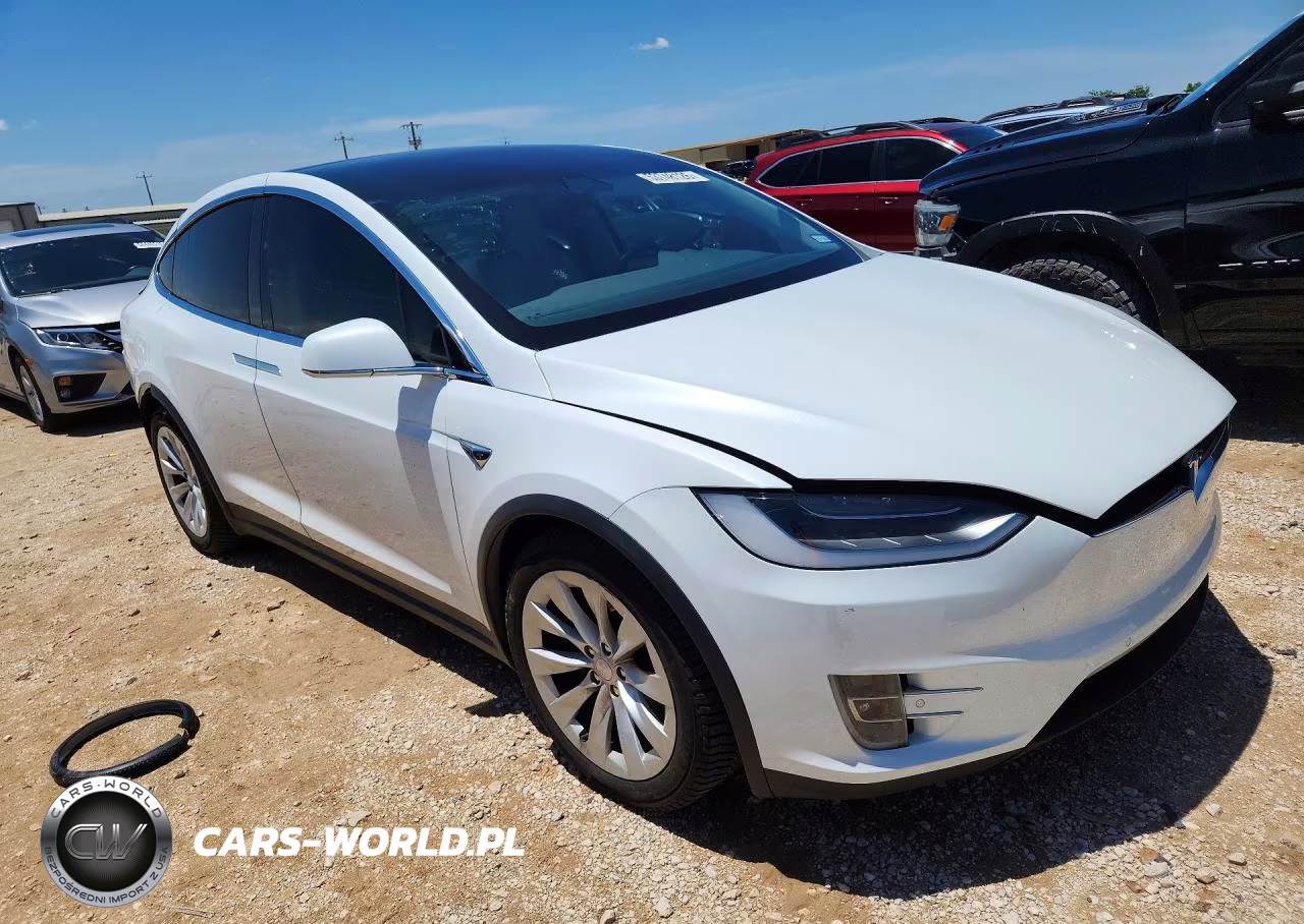 2018 Tesla Model X VIN:5YJXCDE28JF132515 - 4