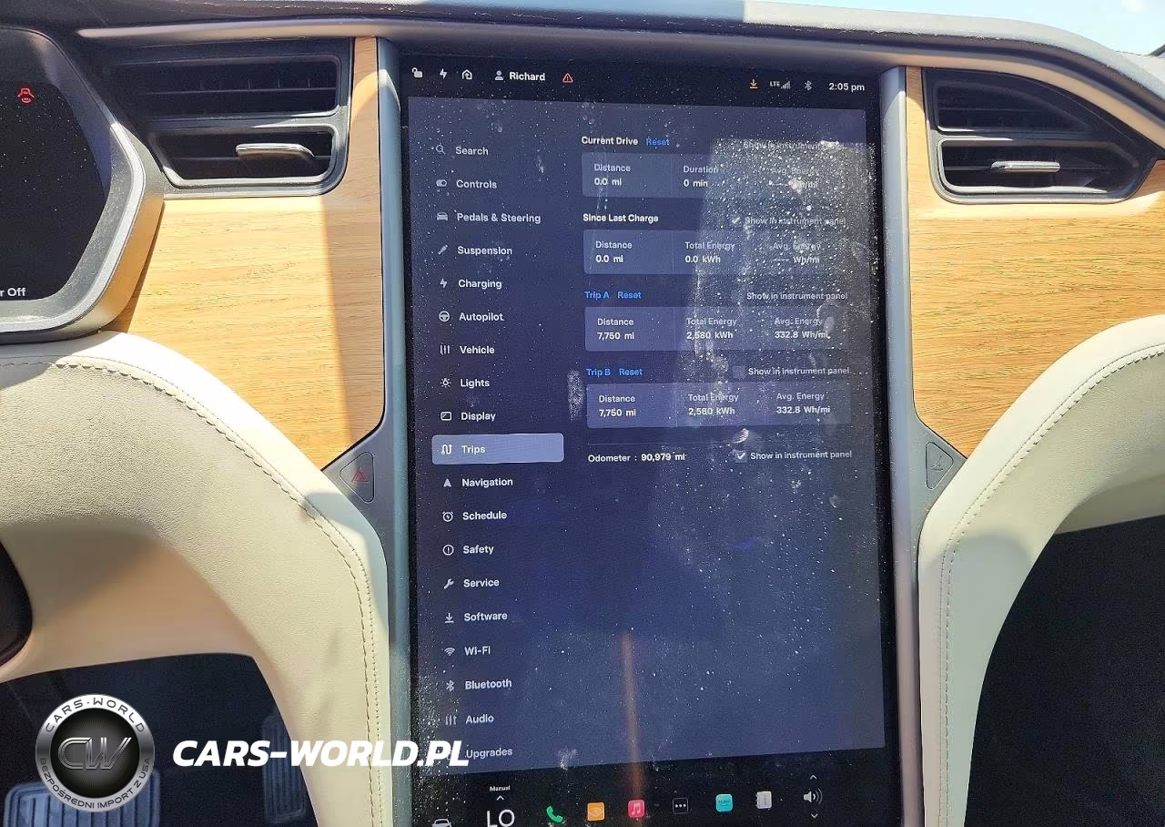 2018 Tesla Model X VIN:5YJXCDE28JF132515 - 9