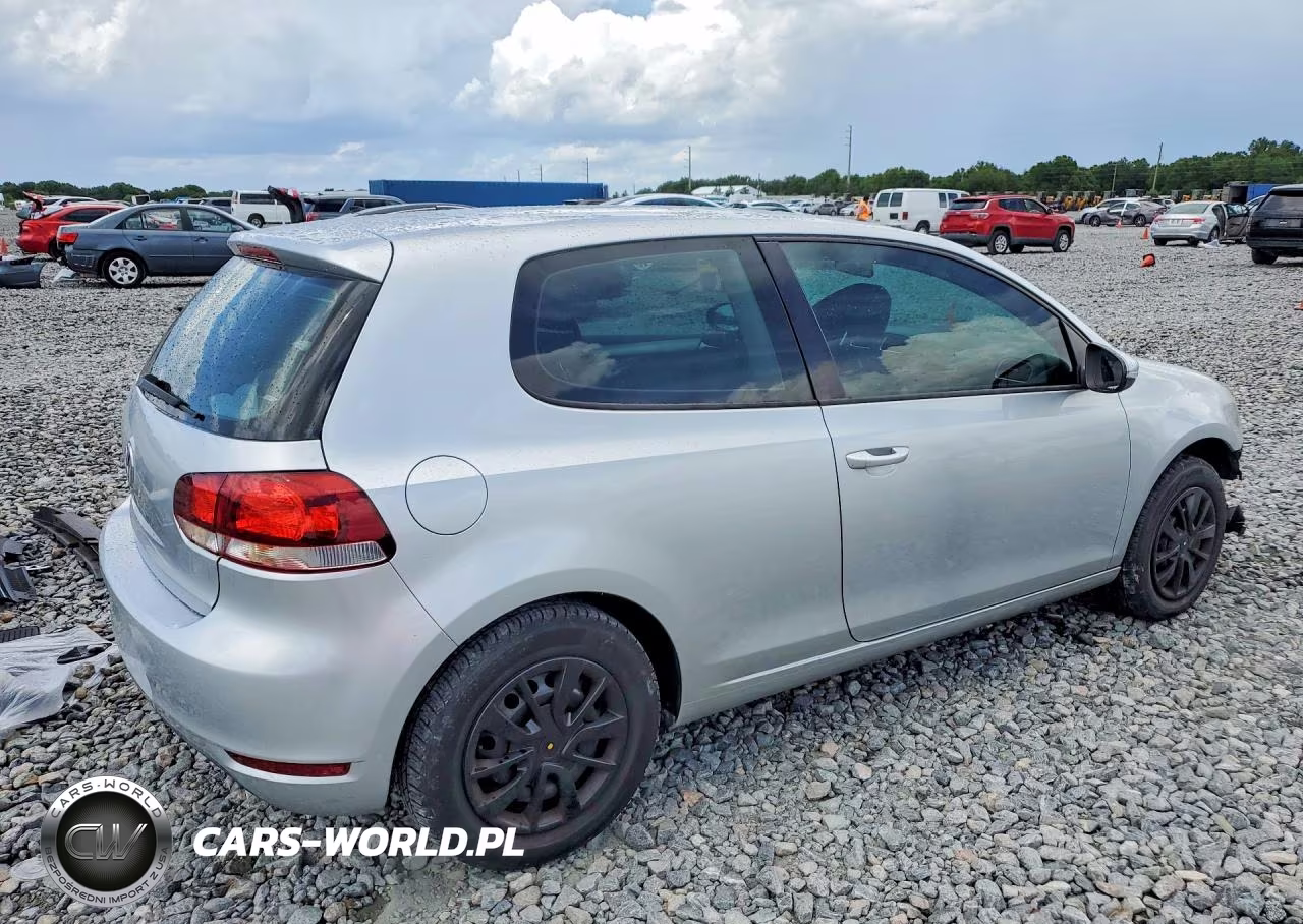 2011 Volkswagen Golf VIN:WVWAA7AJ7BW018710 - 3