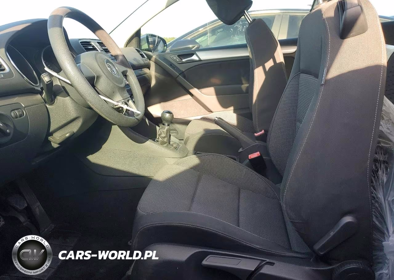 2011 Volkswagen Golf VIN:WVWAA7AJ7BW018710 - 7