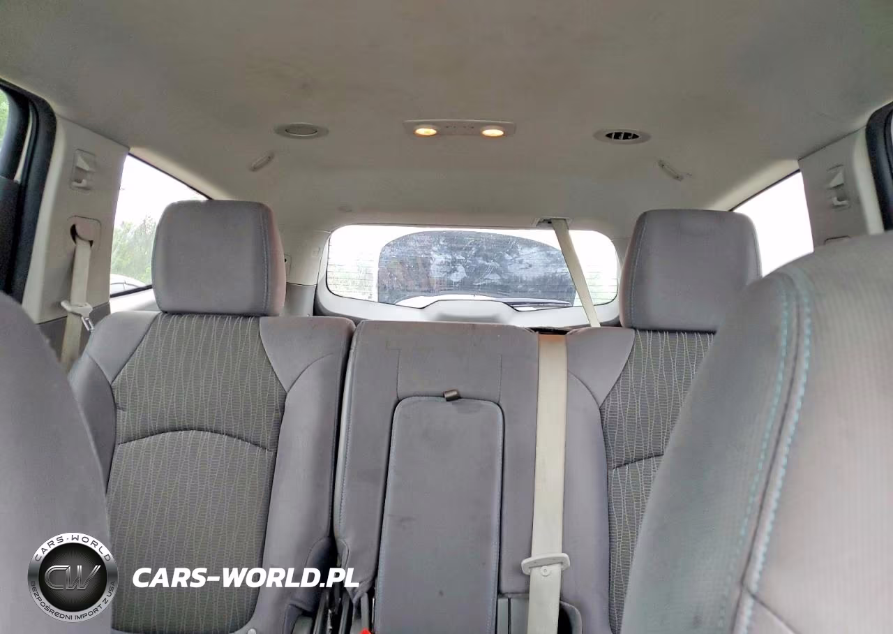 2015 Chevrolet Traverse Ls VIN:1GNKVFED3FJ319539 - 10