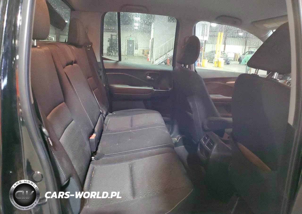 2020 Honda Ridgeline Sport VIN:5FPYK3F17LB030575 - 10