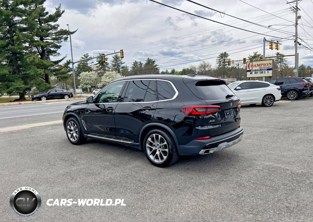 2023 BMW X5 xDrive45E VIN:5UXTA6C07P9P01423 - 3