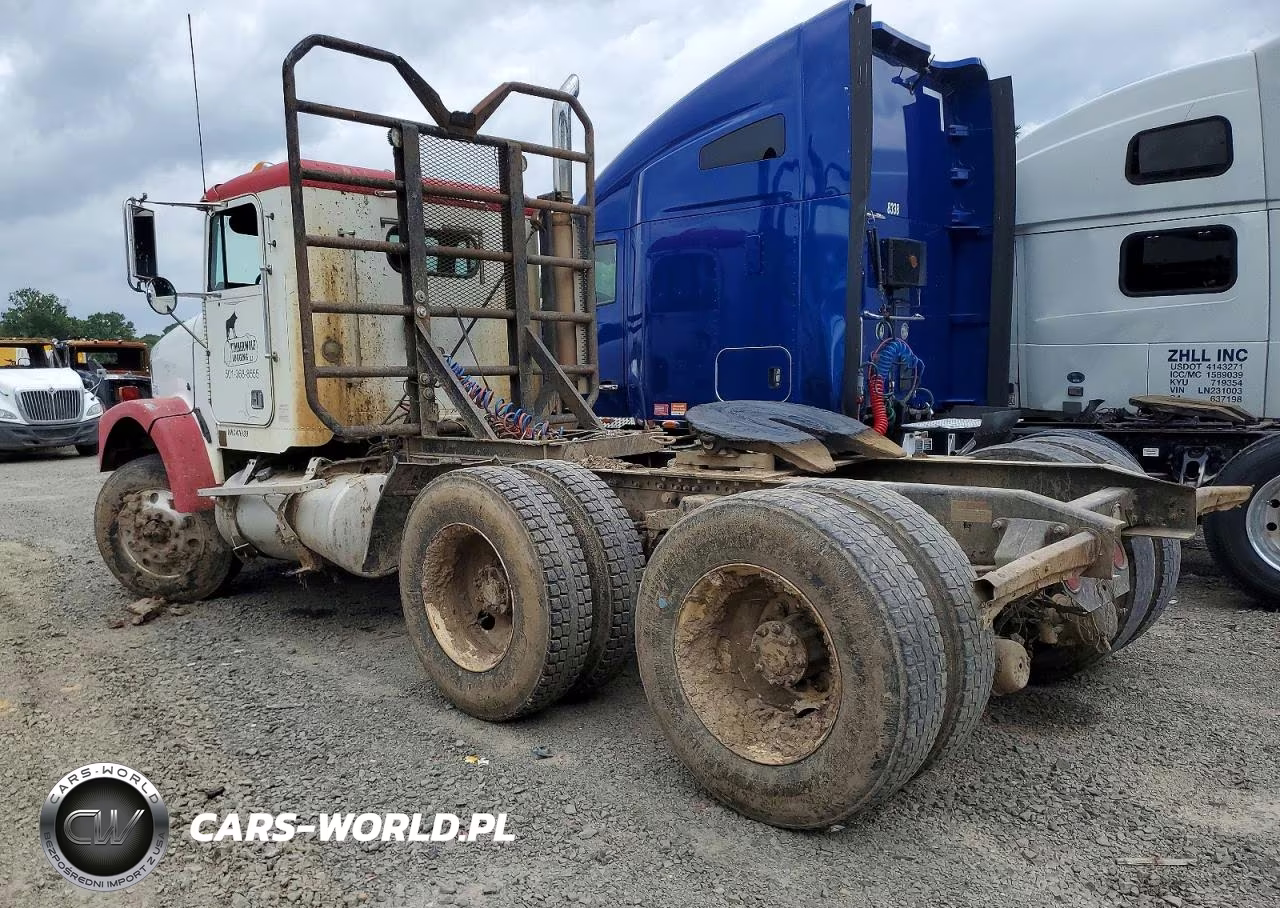 2001 Freightliner Conventional Fld120 Semi Truck VIN:1FUYFZYB31LH57174 - 3