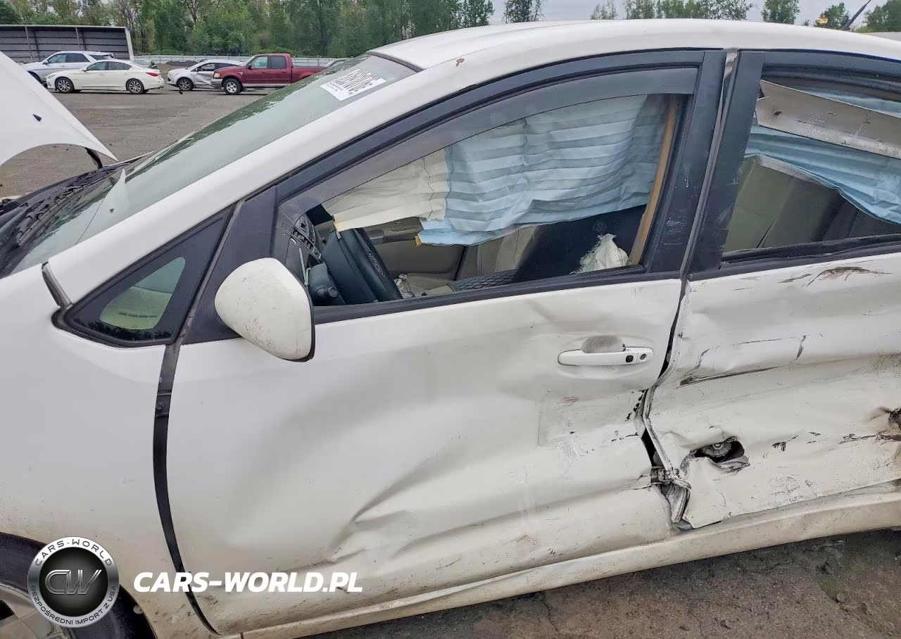 2005 Toyota Prius VIN:JTDKB20UX53087087 - 7