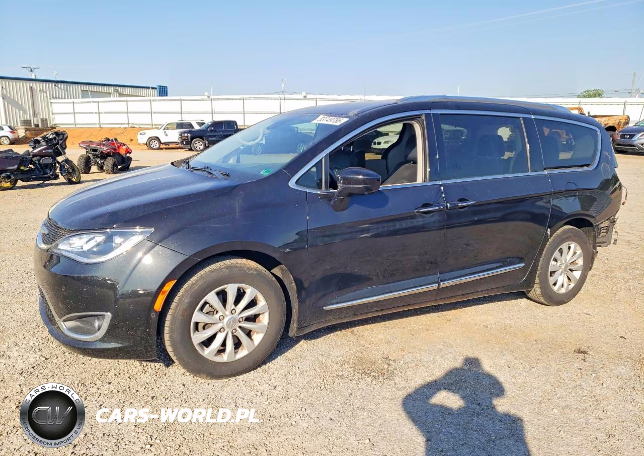 2018 Chrysler Pacifica Touring L