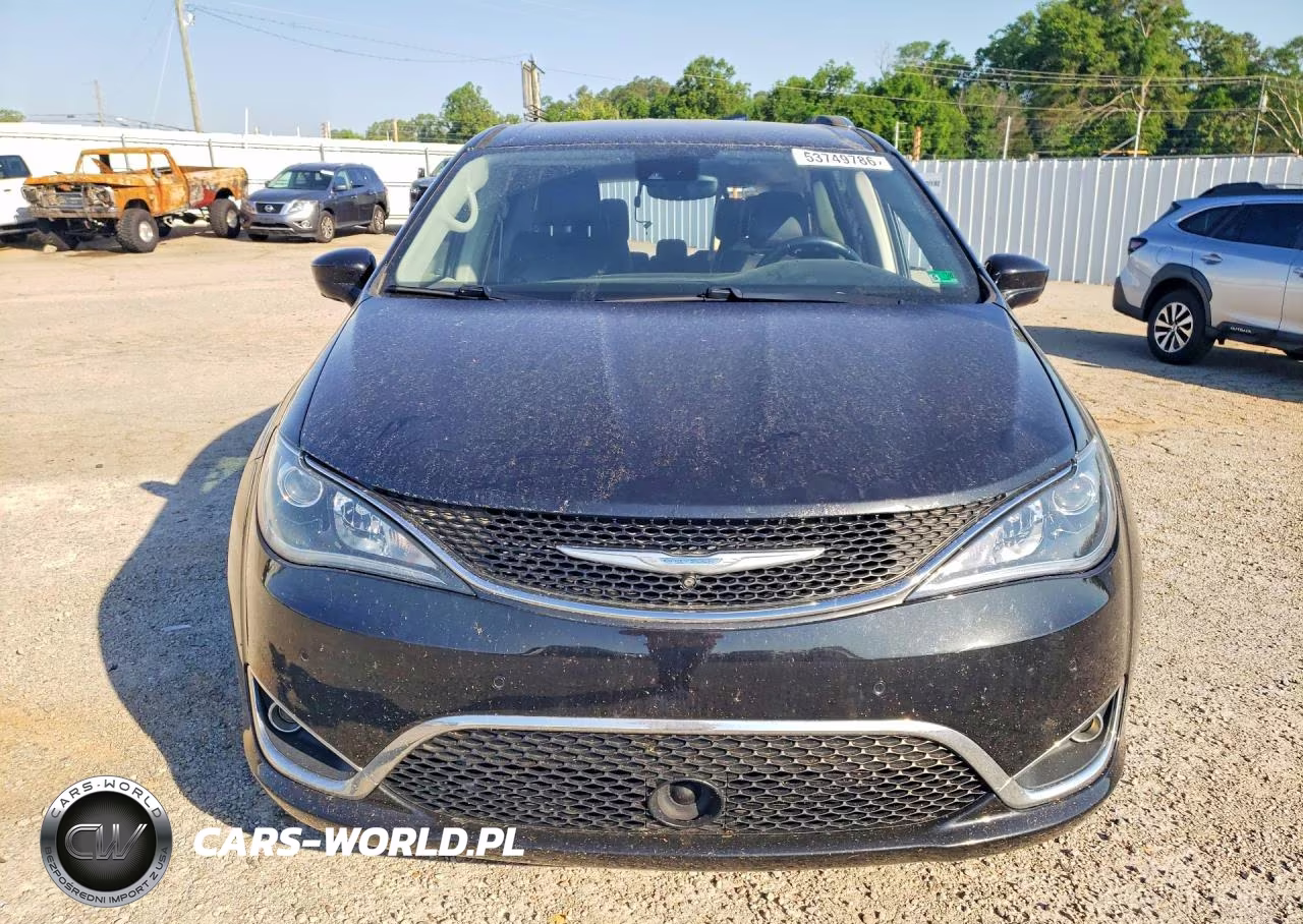 2018 Chrysler Pacifica Touring L VIN:2C4RC1BG0JR127689 - 5