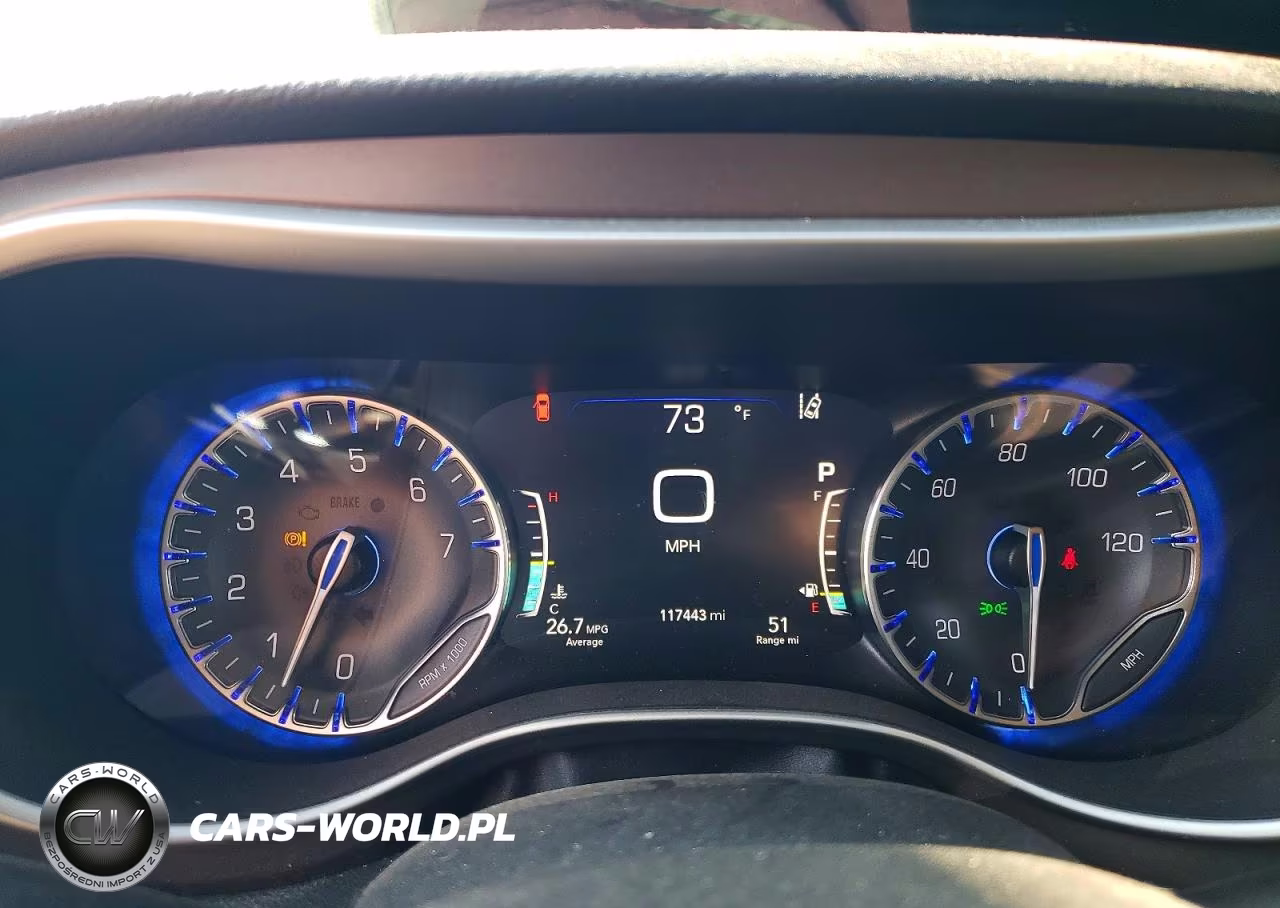 2018 Chrysler Pacifica Touring L VIN:2C4RC1BG0JR127689 - 9
