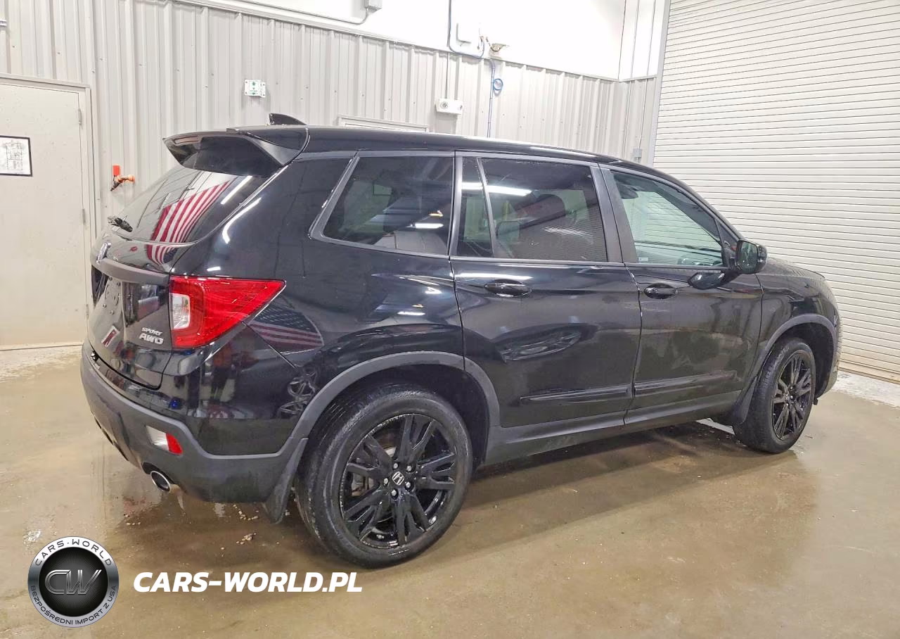 2019 Honda Passport Sport VIN:5FNYF8H2XKB030858 - 3