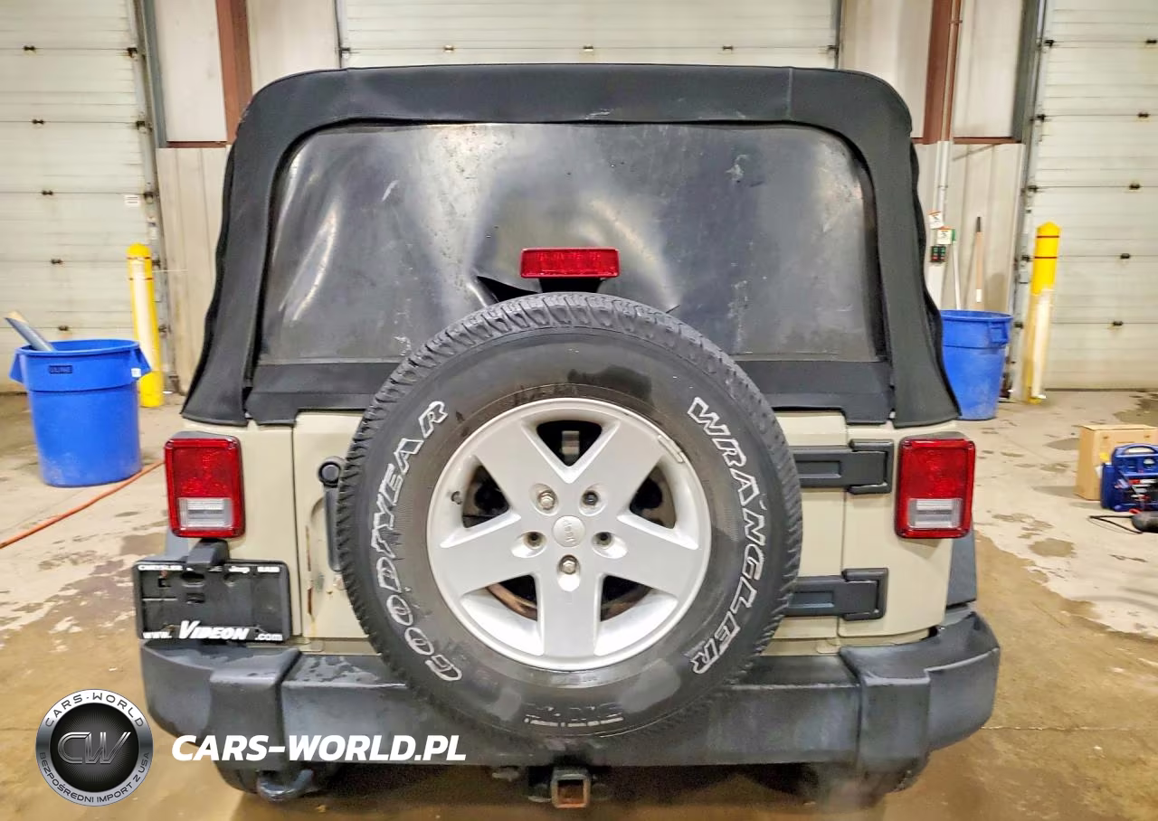 2017 Jeep Wrangler Unlimited Sport VIN:1C4HJWDG6HL707916 - 6