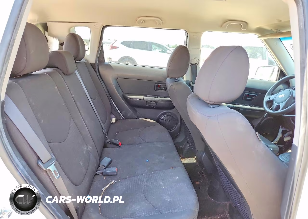 2013 Kia Soul Base VIN:KNDJT2A57D7753684 - 10