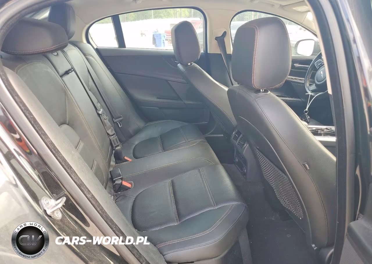 2017 Jaguar Xe Prestige VIN:SAJAE4BV0HA959637 - 10