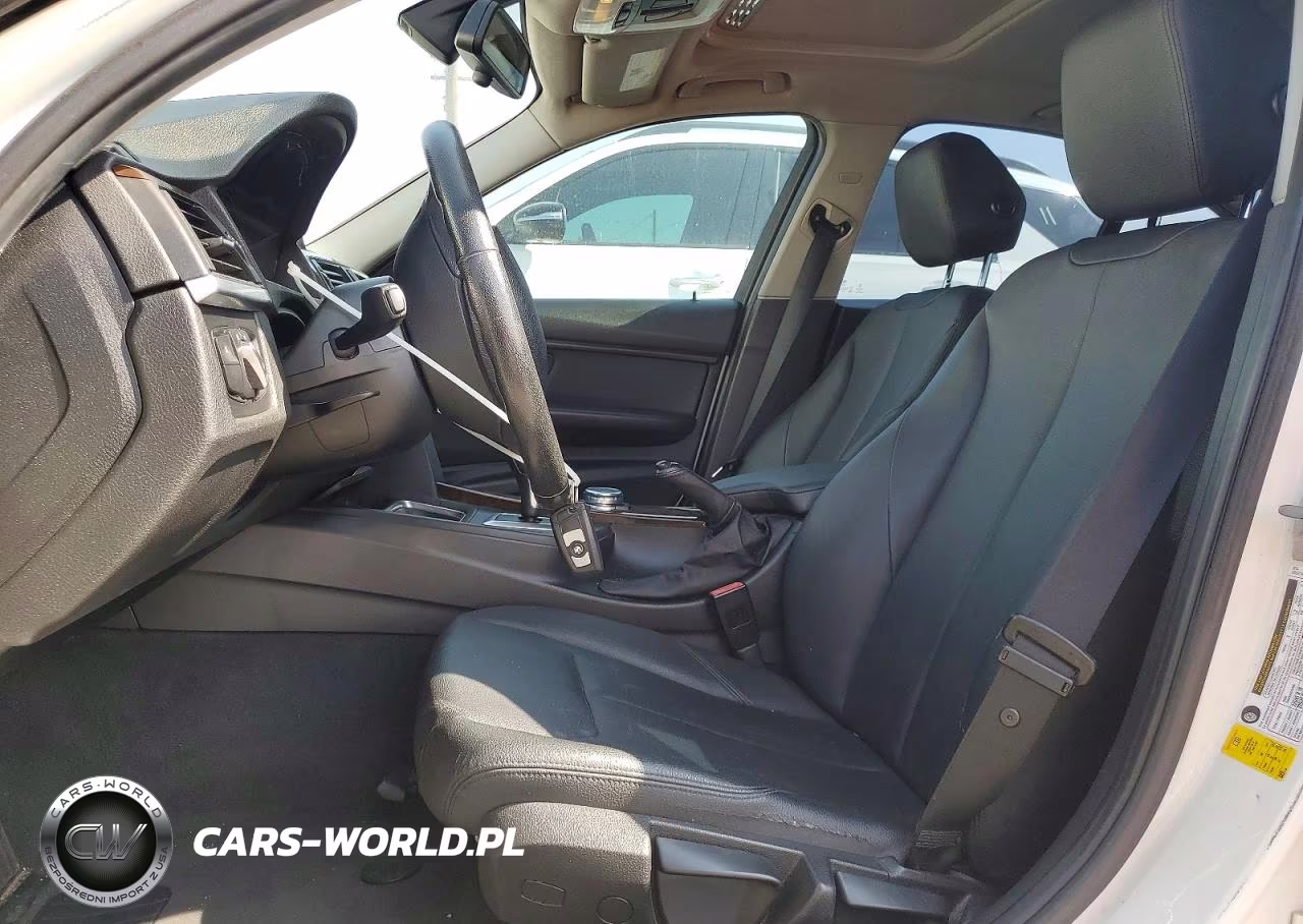 BMW 320I VIN:WBA3B1G50FNT06168 - 7